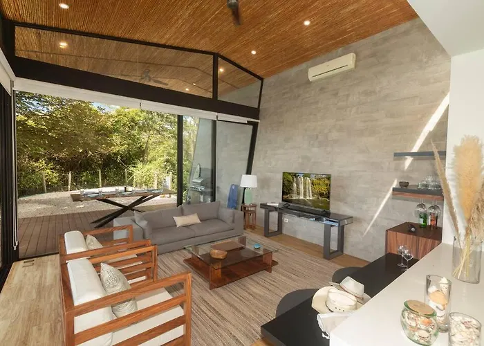 Casa La Reina, Private Jungle Villa