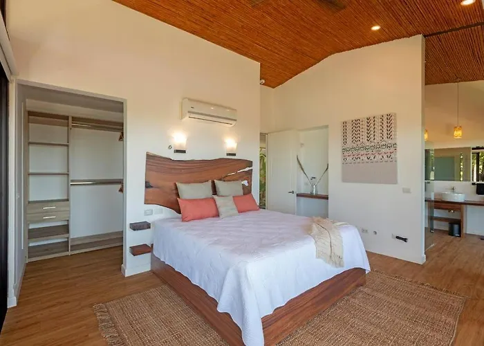 Casa La Reina, Private Jungle Villa Tamarindo